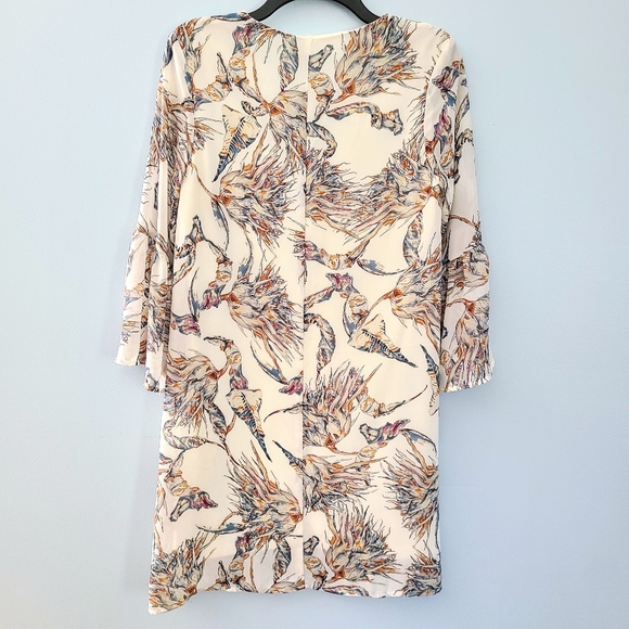 Fab'rik Cream White Abstract Floral Pattern Bell Sleeve Silk-Blend V-neck Dress - Picture 6 of 6